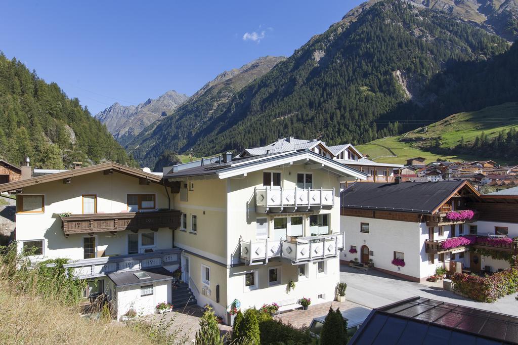Appartement Gehoerde-Soelden Inklusive Summercard エクステリア 写真
